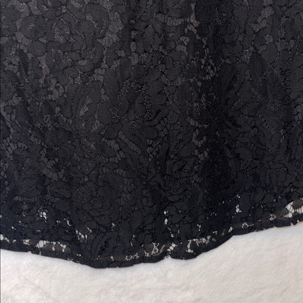 Black Lace Sleeveless Tank Top - Picture 7 of 9